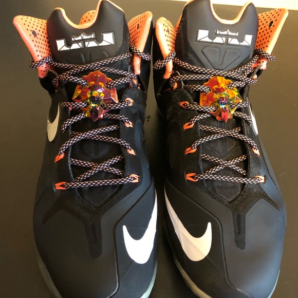 LeBron 11 Elite Black Gold - Picture 4 of 5